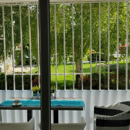 Bellissima 2 Minutes Away From The *