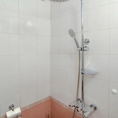 Bellissima 2 Minutes Away From The